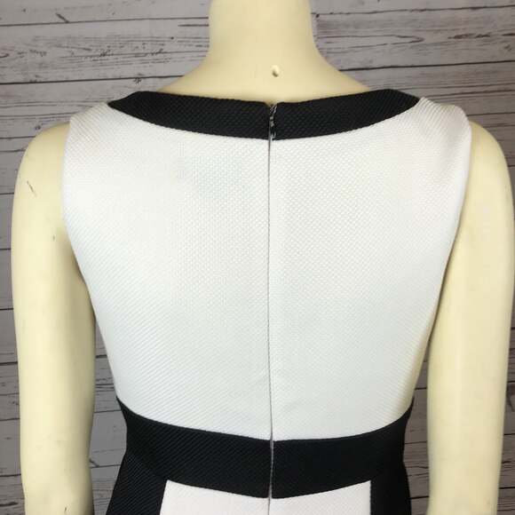 Tahari Arthur S. Levine Black & White Houndstooth Sheath Dress size 2 - Picture 7 of 12